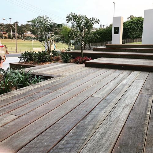 Iron Deck - Reclaimed Timber