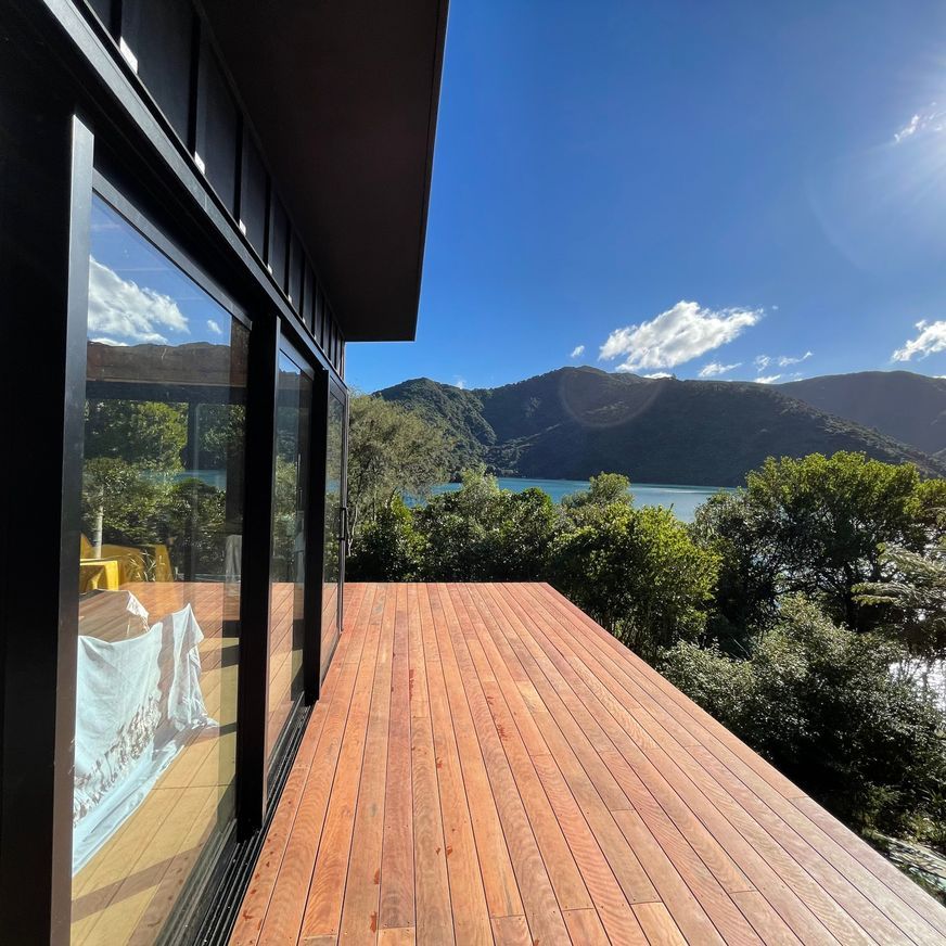 Decking - Spotted Gum - Grey Iron Bark