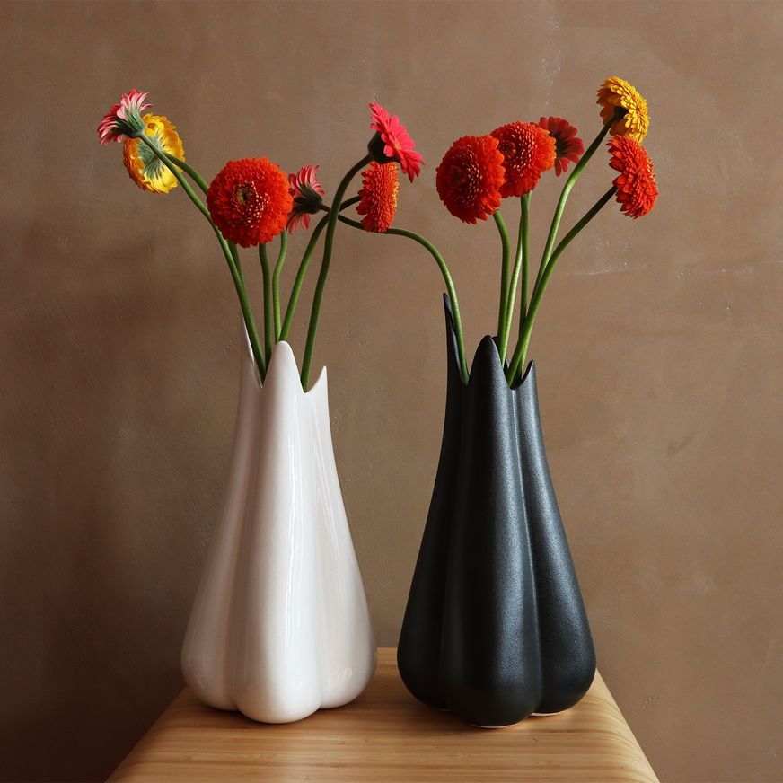 Lilium Vase