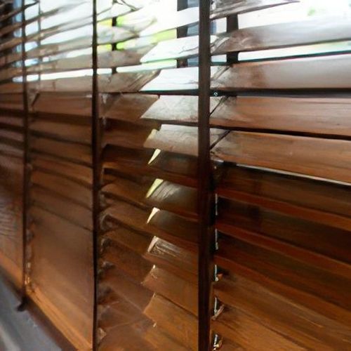 Natural Wood Venetian Blinds - Plain Color