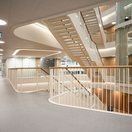 Altro Walkway™ VM20 - R10 Safety Flooring