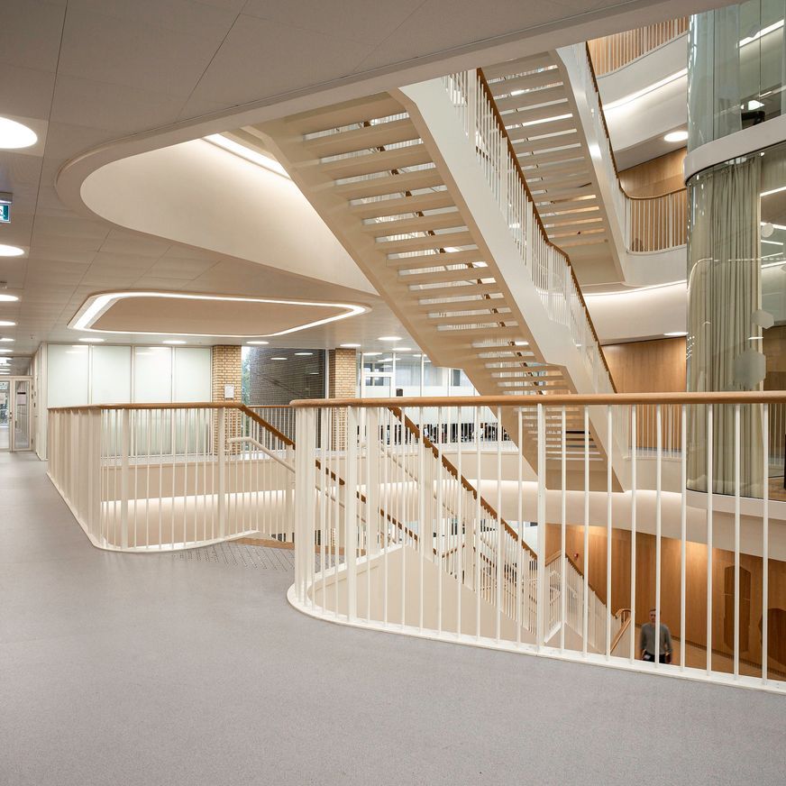 Altro Walkway™ VM20 - R10 Safety Flooring