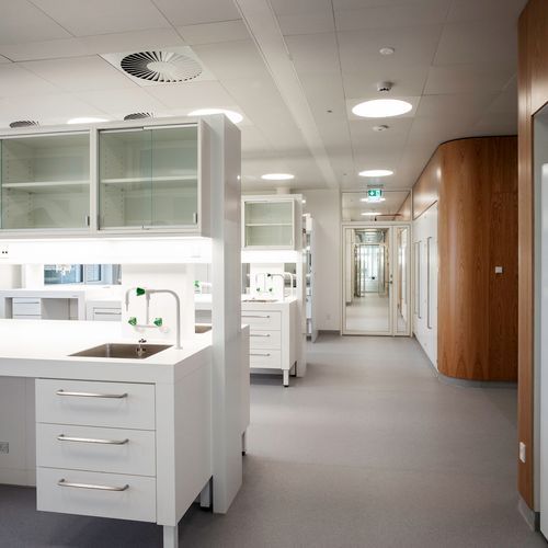 Altro Walkway™ 20 SD - R10 Static Dissipative Safety Flooring