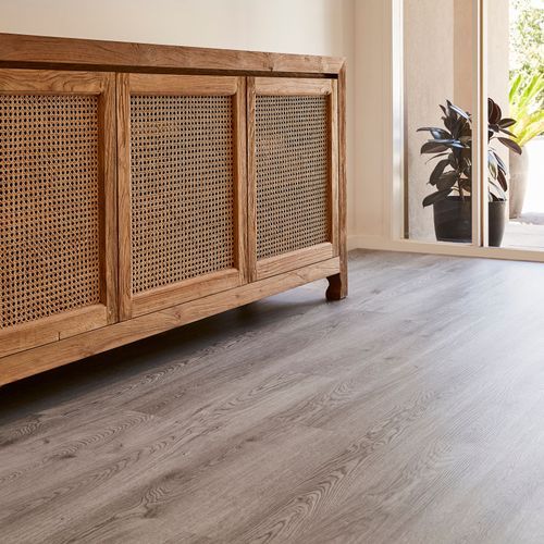 Chesterfield 2.0 | Seasoned Spotted Gum