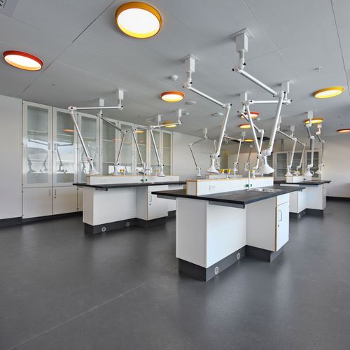 Altro ContraX™ - R10 Safety Flooring