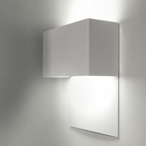 Plano Wall Light