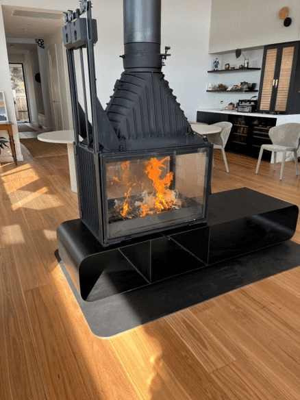 Cheminees Philippe Radiante 846 2V Fireplace
