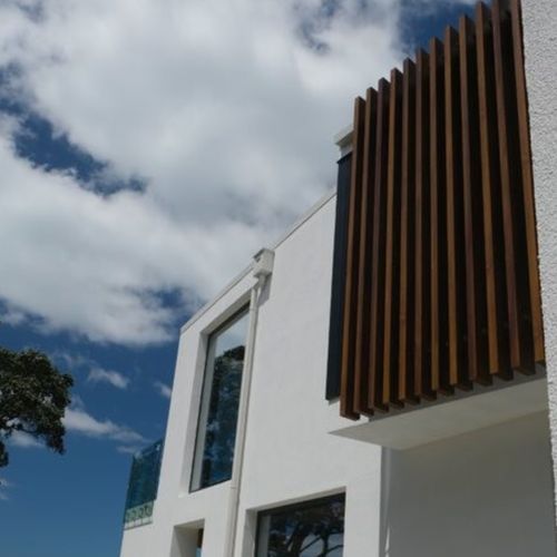 Deep & Darker-Toned Woodgrain Finishes