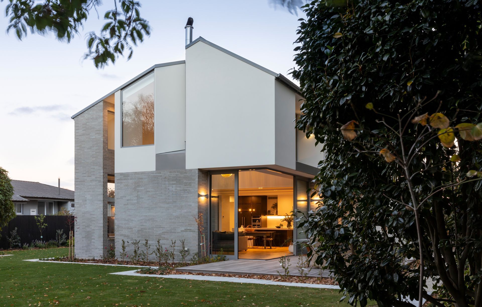 LM Architectural Builders