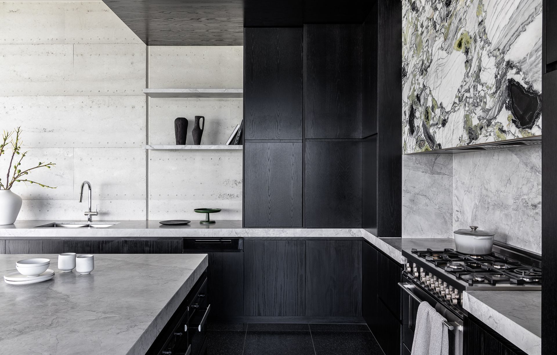 Clamor Cabinets