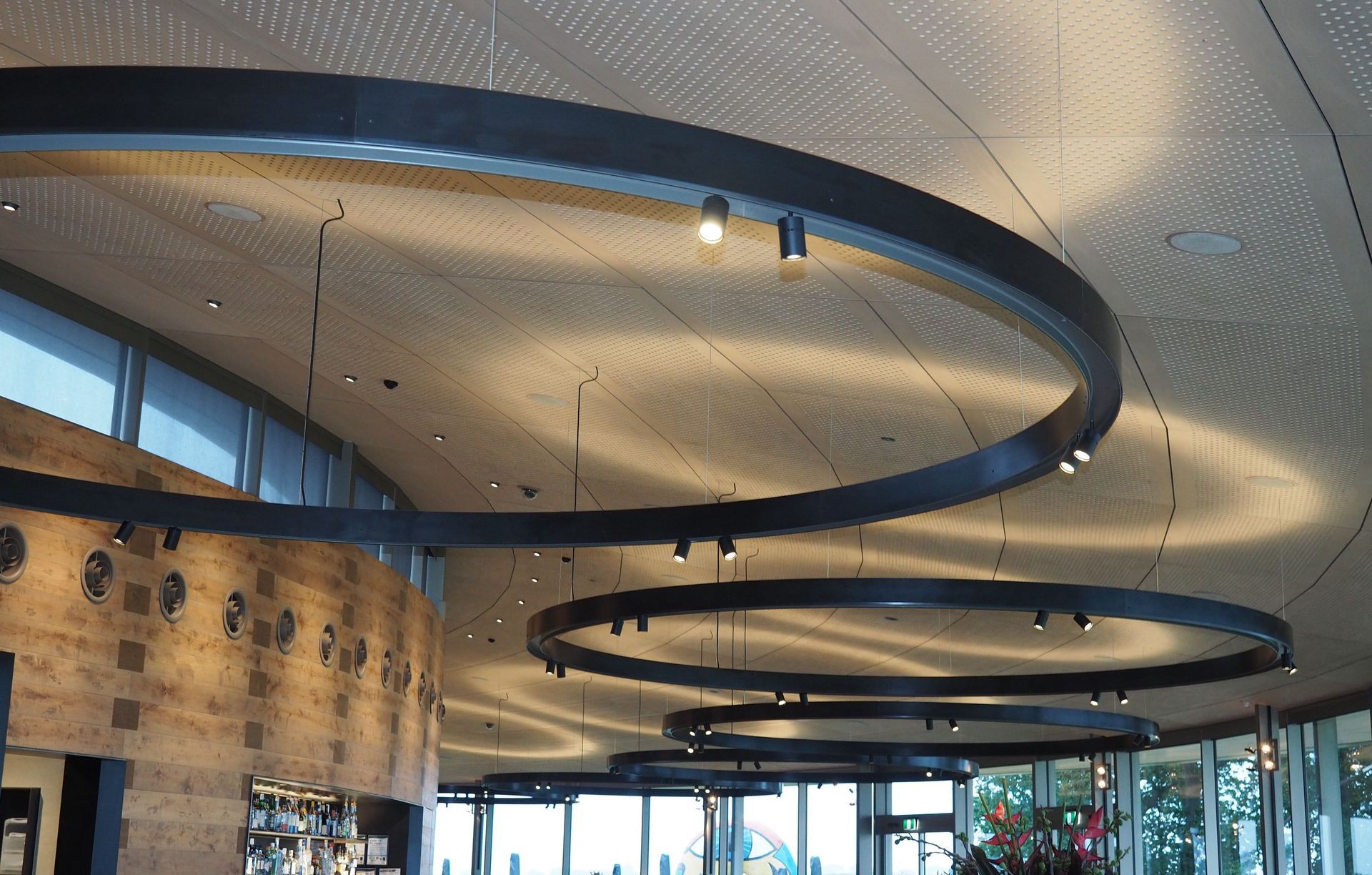 Komplex Interiors