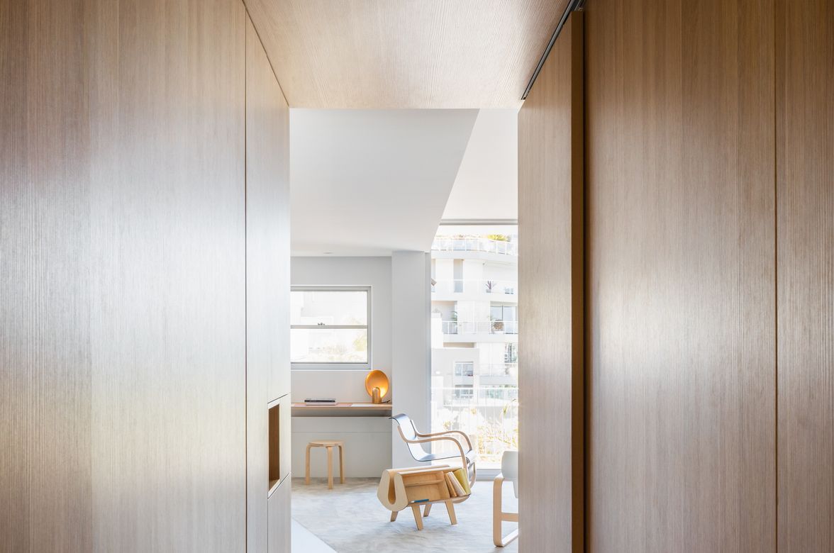Darling Point Apartment