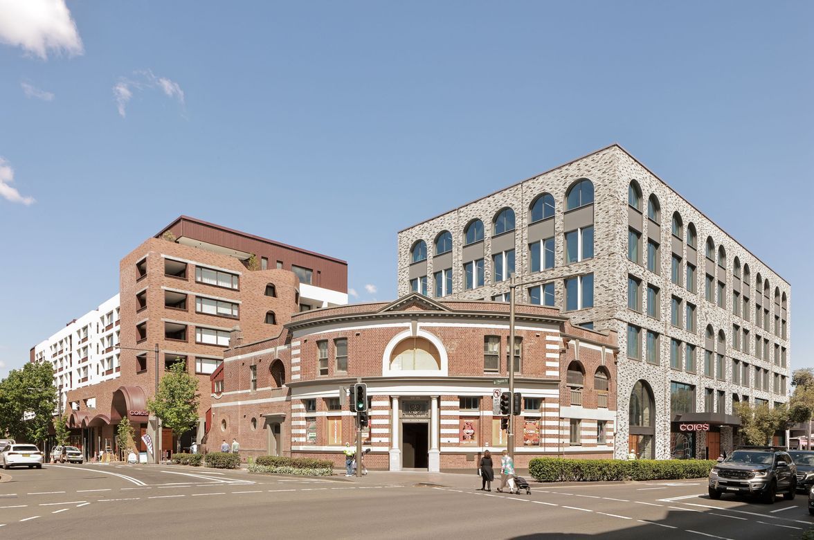 Surry Hills Village, The Apartments