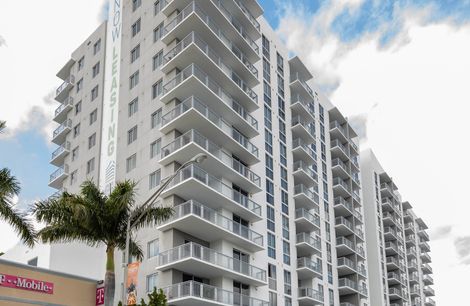 Apartment Balcony's Wire Mesh Balustrades