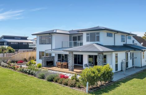One Tree Point- Northland- Waterfront/ Luxury / Beach House / Outdoor Living / New Build  by Cogan Custom Homes