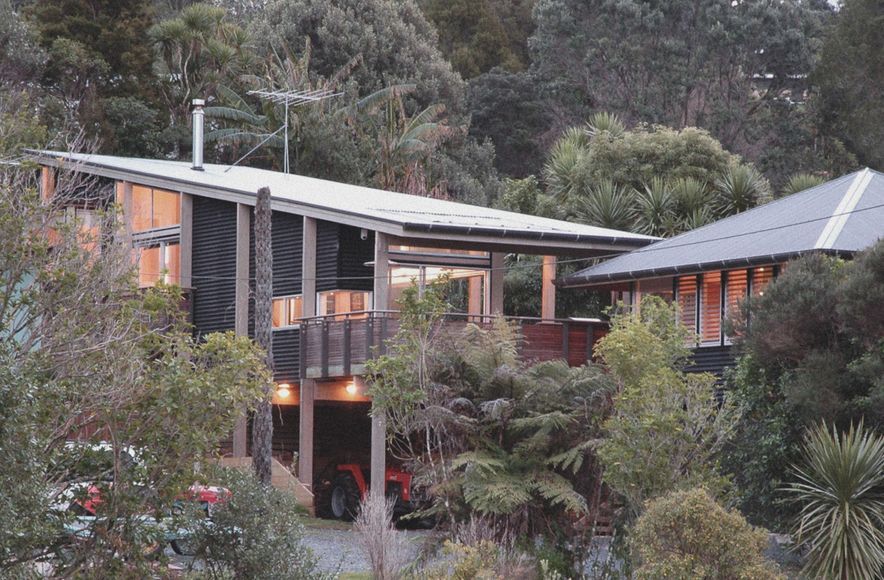 Buckletons Beach House