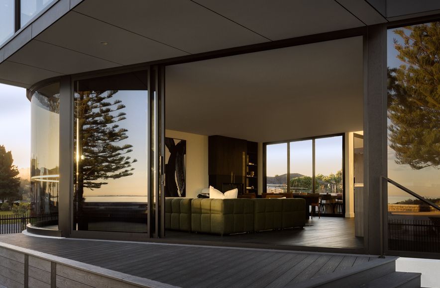 The Esplanade, Altona