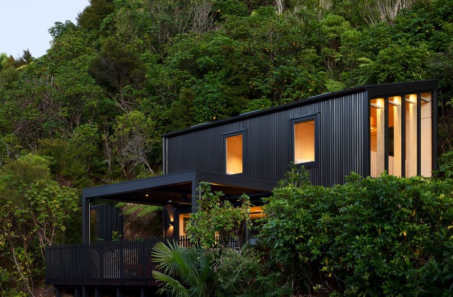 Honeymoon Bay Bach