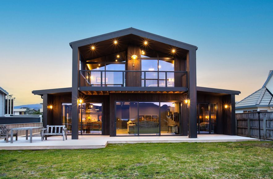 Semi Industrial Beachside Stunner