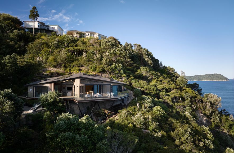 Cliff Hanger House