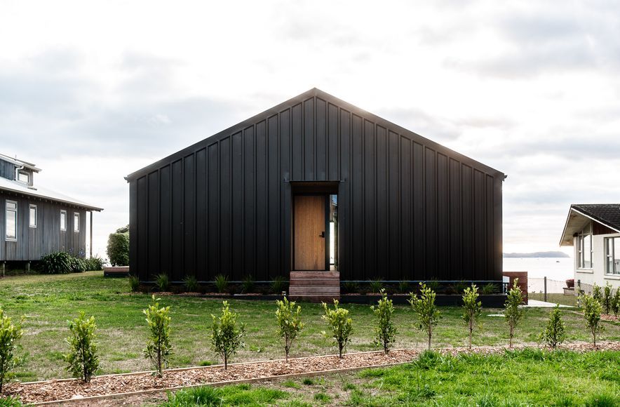 Wharekaho Beach House - Barn Home