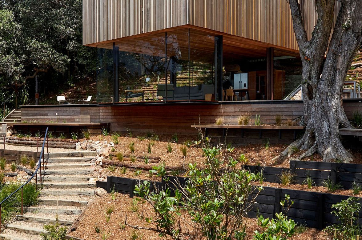 Mawhitipana House