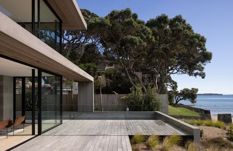 Pohutukawa House