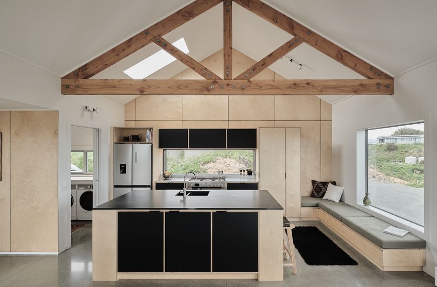 Waikawa beach kitchen & laundry