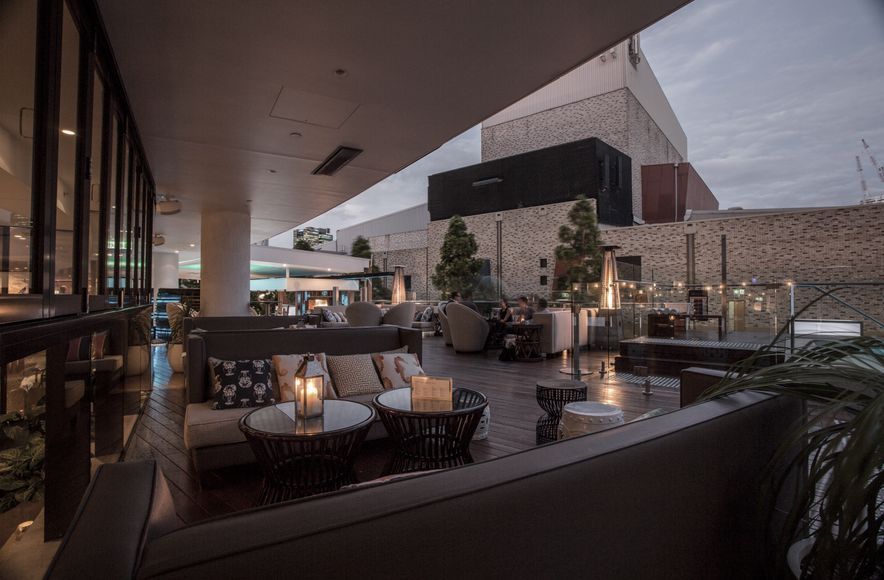 Soleil Pool Bar