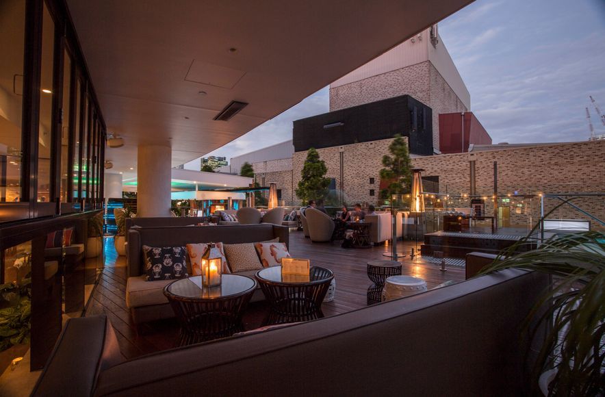 Soleil Pool Bar