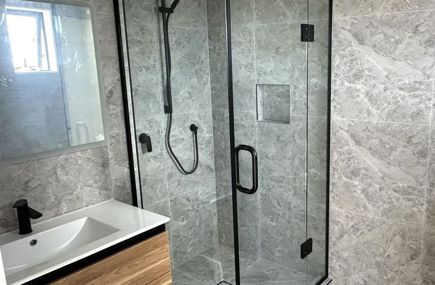 Damn Good Tiling - full tiled bathroom
