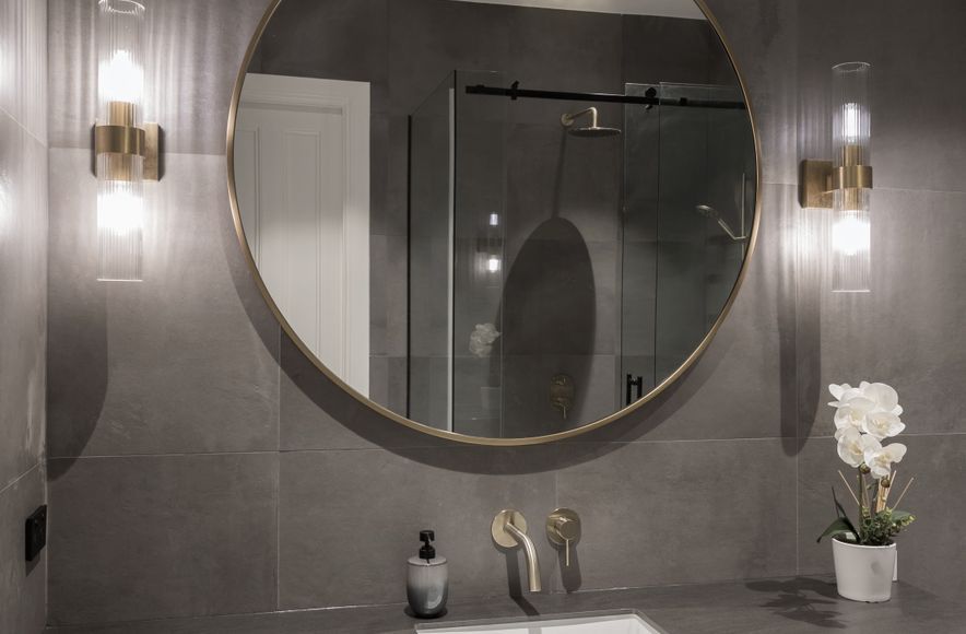 Georgina Street, Freemans Bay, Main Bathroom