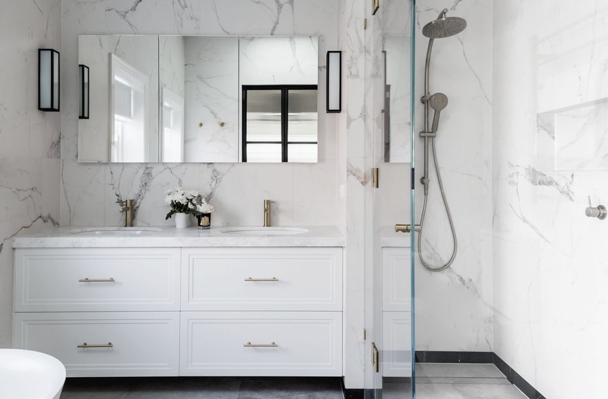 Ivanhoe, Elegant Master Suite Design