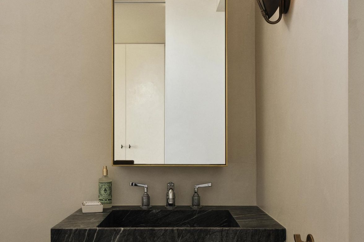 Darling Point Apartment