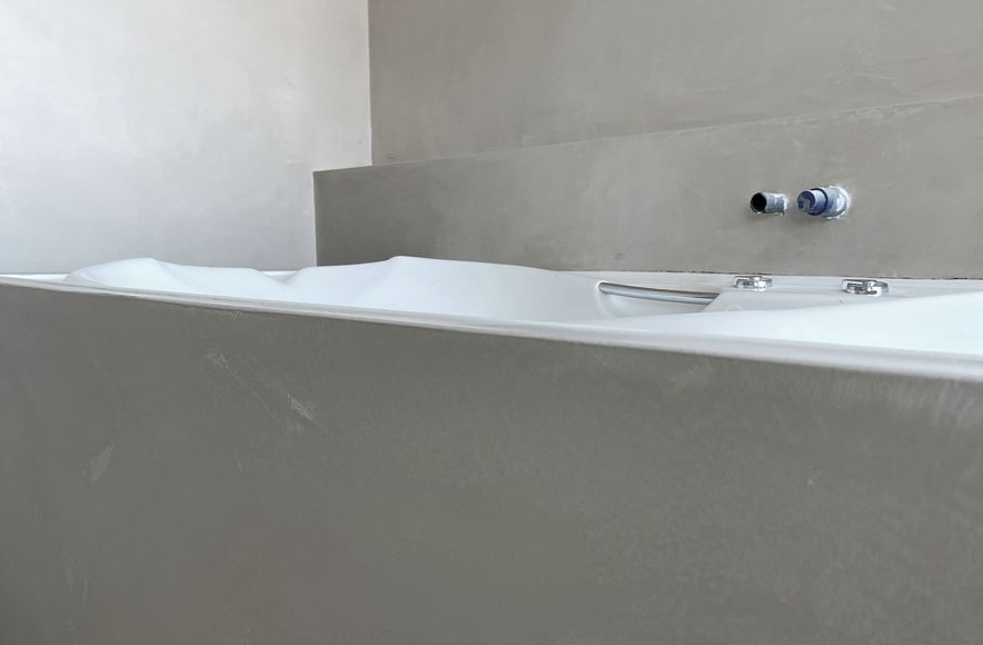 Bathroom, Pietra Levigata