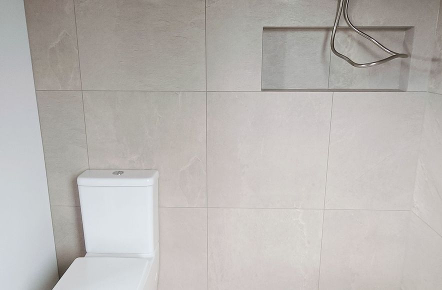 Damn Good Tiling - bathroom