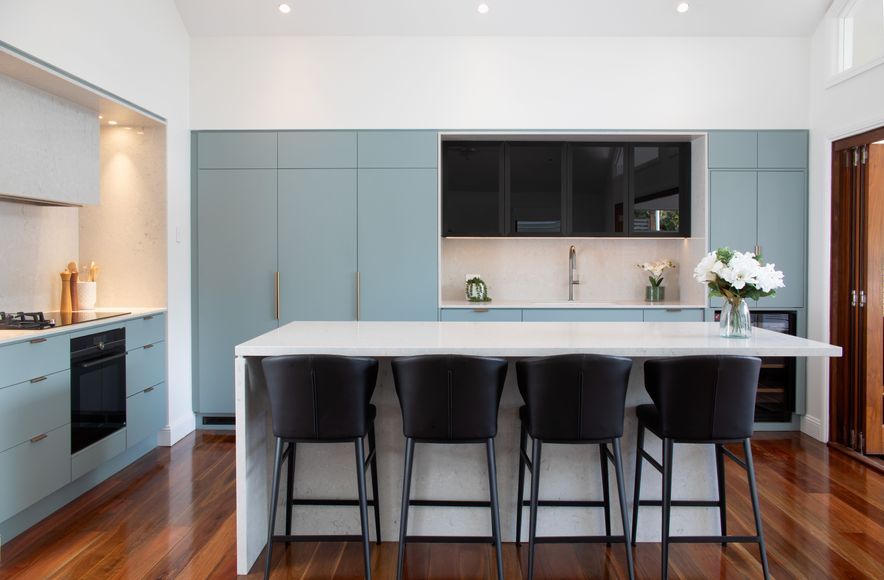 Kangaroo Point Residence by Elegant in Design