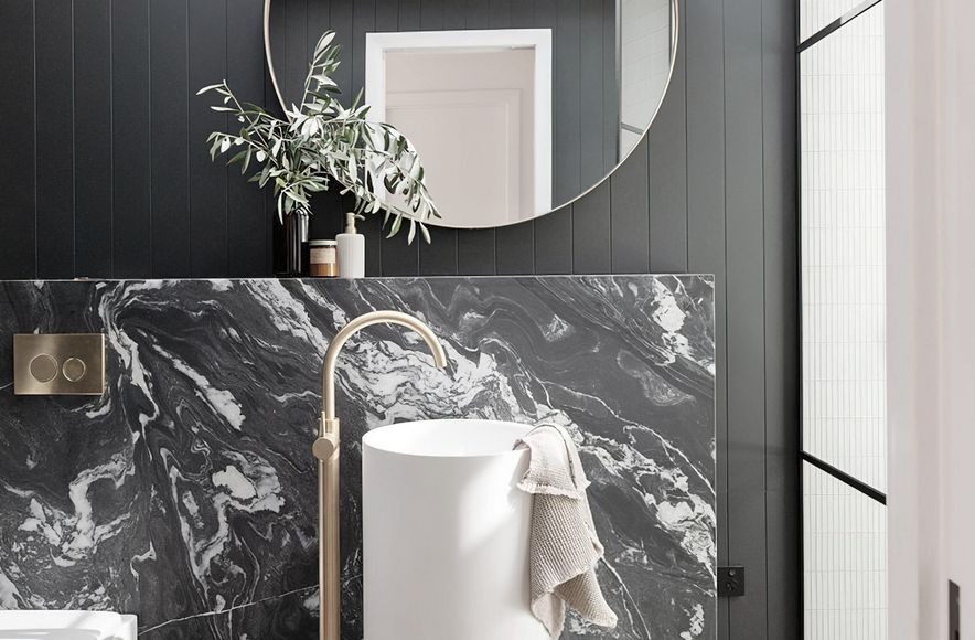 Main Bathroom Suede + Stone Showroom 2021