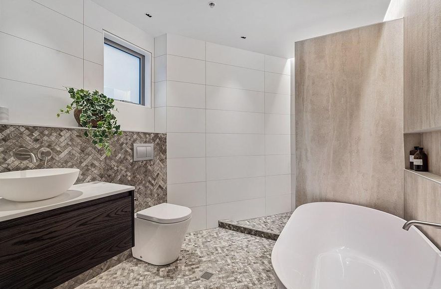 Tamaki Drive Residence
