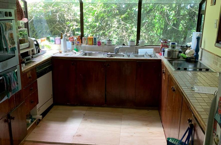 Renovate to Stay or Buy New? Hillsborough, Auckland