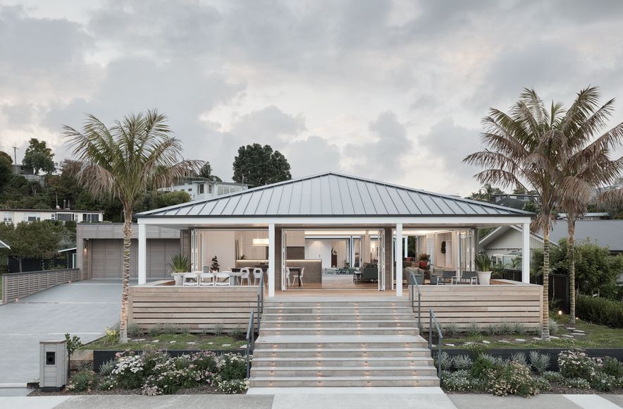 Contemporary Waterfront Sanctuary, Tauranga