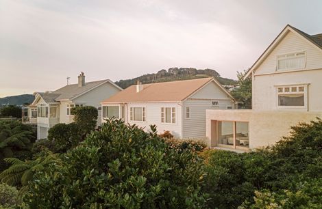 Upper watt Residence