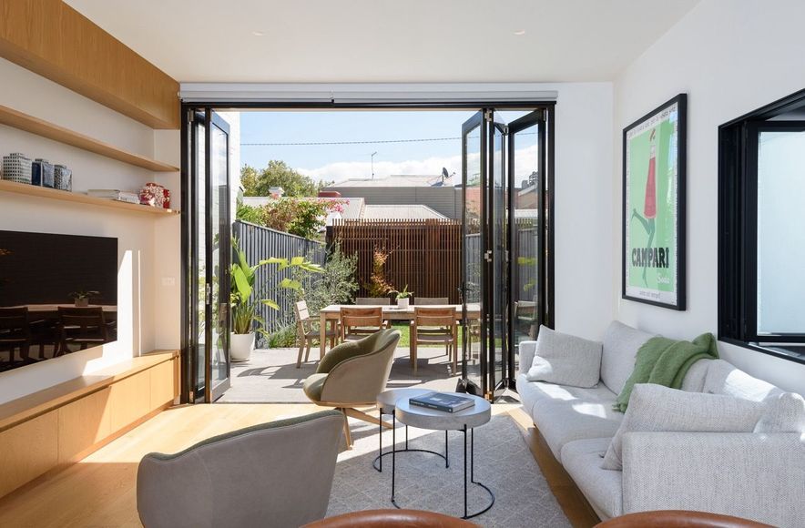 Victoria Avenue, Albert Park