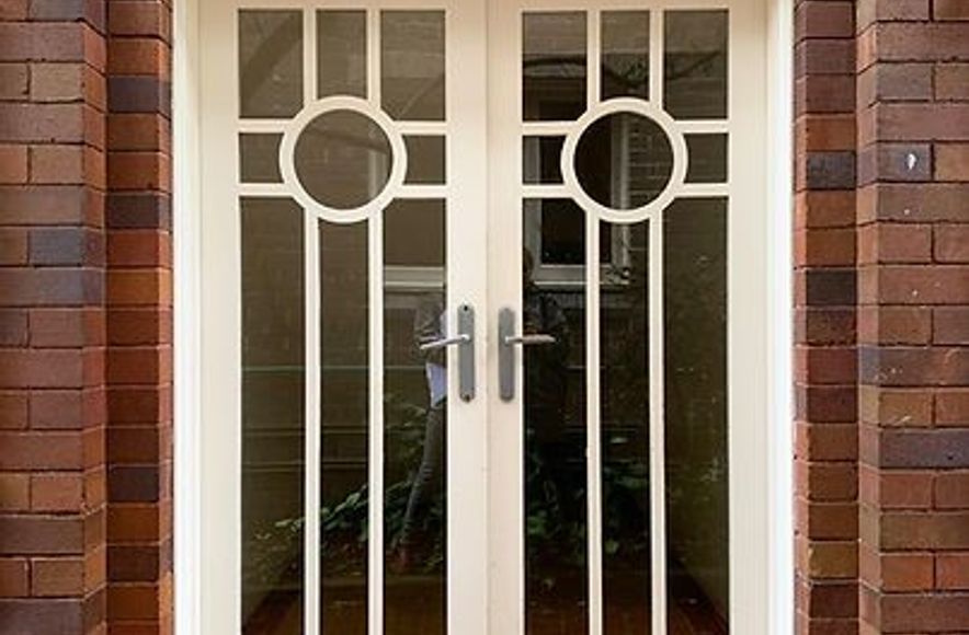 Clovelly Art Deco apartment