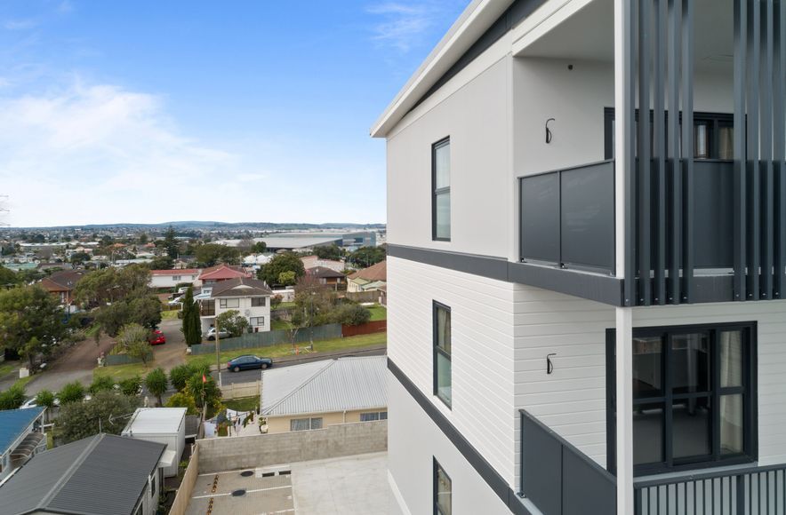 NZ Housing - Penrose Rd, Penrose