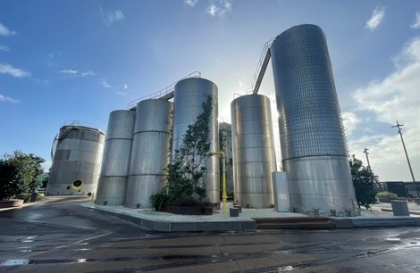 Silo Park Tanks - Green Facade