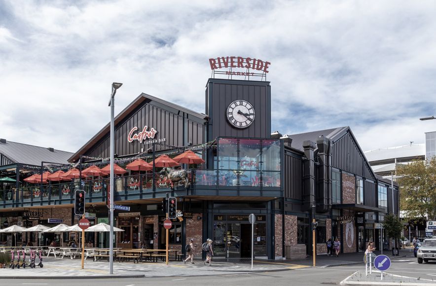 Riverside - Farmers Market