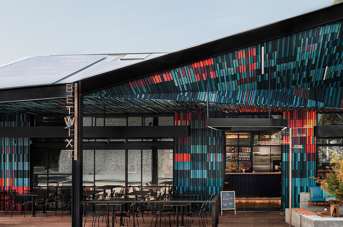 Betwixt Café