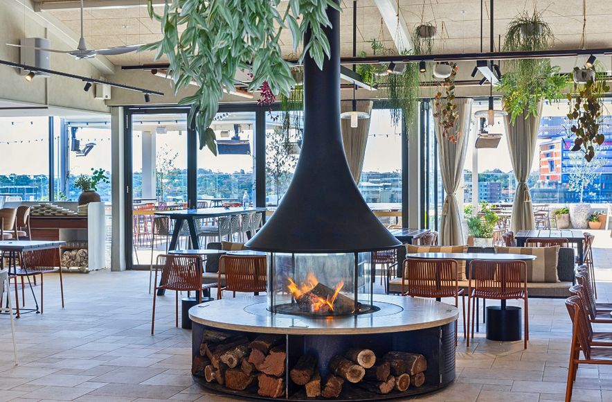 Lady Banks Rooftop Bar