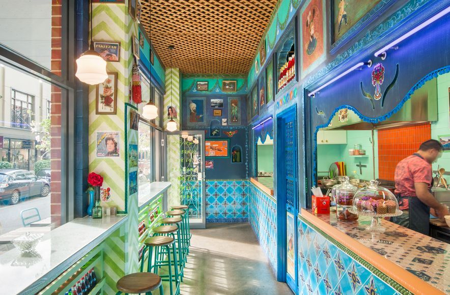Parwana Kutchi Deli